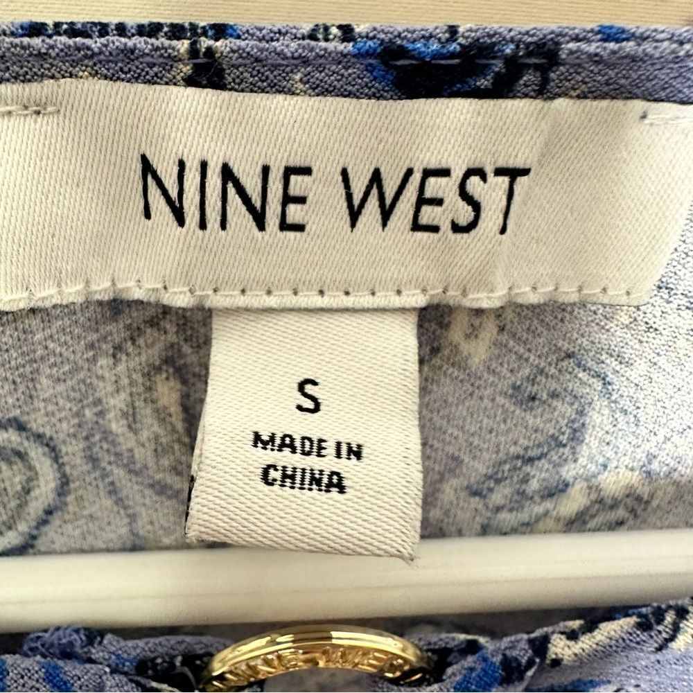 Nine West small top - Picture 3 of 5